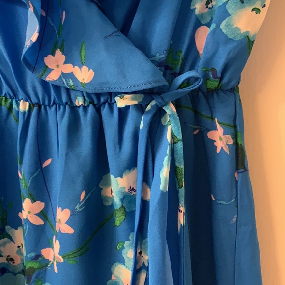 Floral High-Low Wrap Dress - Picture 3 of 11